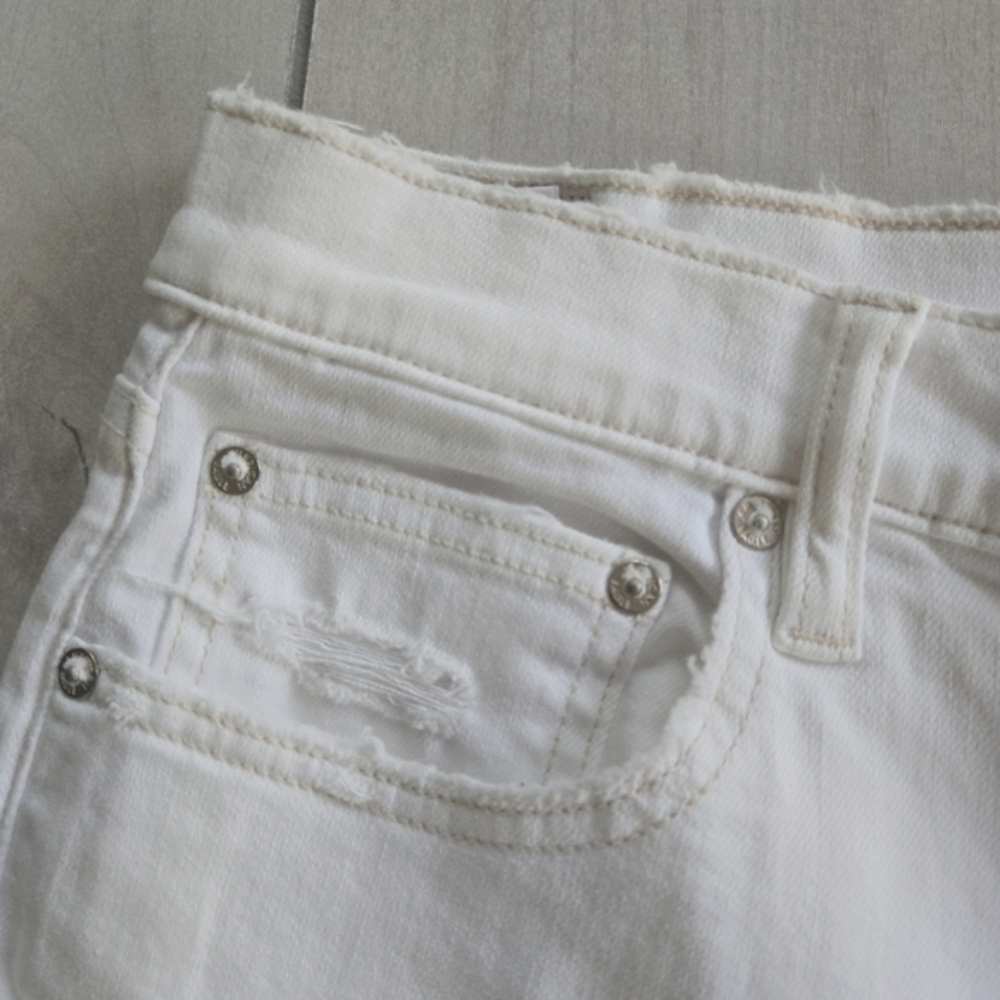 AEO 90's Skinny Jeans White Distressed with Stretch - Picture 9 of 16